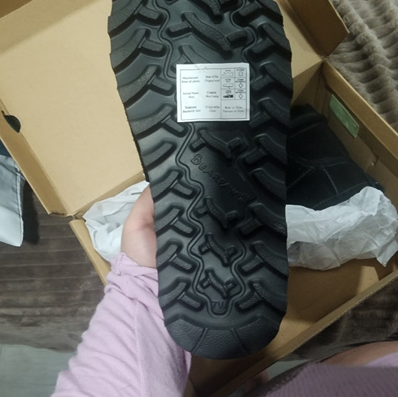 Black Size 7 Wide Bearpaw Booties Bnib - Picture 3 of 4